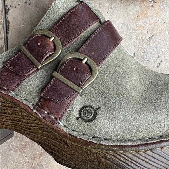 NEW Born Olive and Chocolate Suede Leather Clogs 9 - Picture 3 of 11